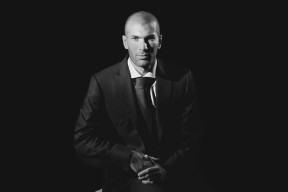 亚洲足球联合会AFC-信任危机！Ming五连败，巴塞罗那主帅帅位岌岌可危